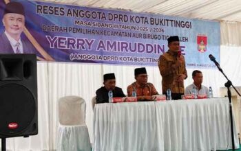 Anggota DPRD Bukittinggi Yerry Amiruddin Reses Perorangan di Pakan Labuah 3 Anggota DPRD Bukittinggi Yerry Amiruddin Reses Perorangan di Pakan Labuah