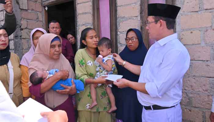 Kunjungi Korban Kebakaran Padang Tiakar, Wako Payakumbuh Salurkan Bantuan dan Pastikan Penanganan Berlanjut 1 Wako Payakumbuh, Zulmaeta kunjungi Korban Kebakaran Padang Tiakar