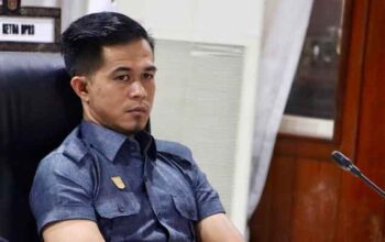 Anggota DPRD Andi Putra Sorot Krisis Air Bersih di Bukittinggi 8 Anggota DPRD Kota Bukittinggi, Andi Putra