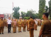 Pimpin Apel, Sekda Dharmasraya Tekankan Pentingnya Menjaga Disiplin dan Pelayanan 9 Sekdakab Dharmasraya, Medison menjadi Pembina Apel di lingkungan perkantoran eks RSUD Sungai Dareh, Pulau Punjung