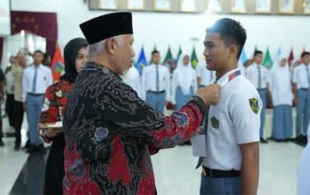 Gubernur Mahyeldi saat pembukaan Pemusatan Pendidikan dan Pelatihan (Diklat) Calon Pasukan Pengibar Bendera Pusaka (Paskibraka) Provinsi Sumbar Tahun 2026