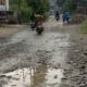 Jalan ke SMAN 5 Solok Selatan di Jorong Sungai Pangkua, Koto Parik Gadang Diateh, rusak parah