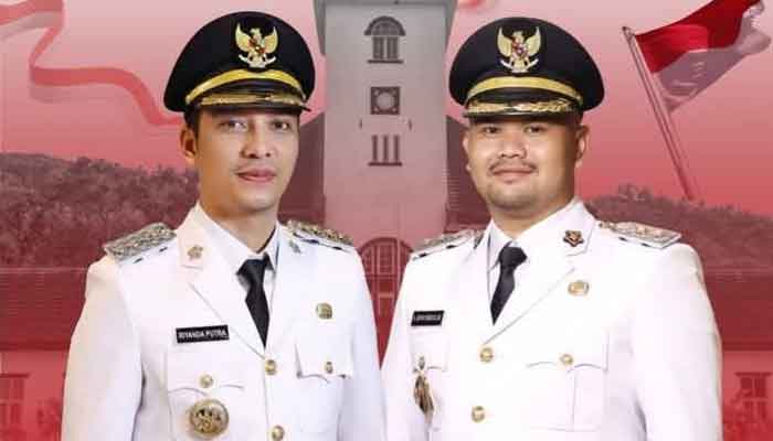 HUT RI ke-81, Pemko Sawahlunto Ajak Masyarakat Kibarkan Bendera Merah Putih Selama Agustus 1 Wali Kota Sawahlunto, Riyanda Putra, S.IP., bersama Wakil Wali Kota Jeffry Hibatullah