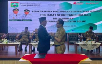 Sertijab, Masheri Yanda Boy Resmi Laksanakan Amanah Sebagai Pj Sekdakab Solok 6 Sertijab Pj Sekdakab Solok dari Jefrizal kepada Masheri Yanda Boy