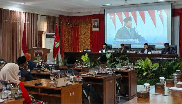 ‎Pemko dan DPRD Bukittinggi Dengarkan Pidato Kenegaraan Presiden Prabowo