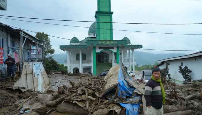Tinjau Lokasi Banjir Bandang di Kabupaten Solok, Ini Fokus Penanganan Gubernur Sumbar 3 Banjir Bandang di Kabupaten Solok