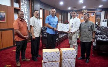 Bank Nagari Serahkan 5.000 Masker kepada Pemkab Sijunjung 3 Bank Nagari Cabang Sijunjung serahkan 5.000 Masker kepada Pemkab Sijunjung
