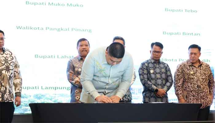 Bupati Bintan Tandatangani Kesepakatan Bersama Percepatan Penyusunan RDTR Regional 1 di Jakarta 1 Bupati Bintan, Roby Kurniawan Tandatangani Kesepakatan Bersama Percepatan Penyusunan RDTR Regional 1 di Jakarta