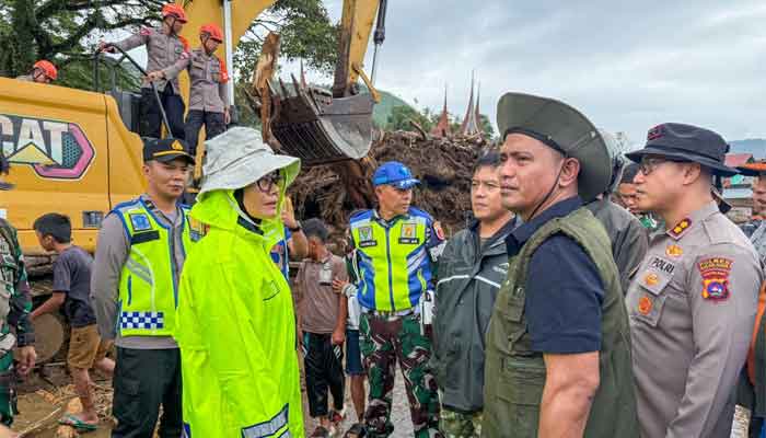 Bupati Solok Tinjau Kawasan Terdampak Banjir Bandang di Arosuka