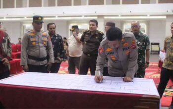 Bupati Dharmasraya Perintahkan Camat dan Wali Nagari Perketat Pengawasan Karhutla 7 Penandatanganan Deklarasi Bersama Anti Karhutla bersama unsur Forum Koordinasi Pimpinan Daerah (Forkopimda) Kabupaten Dharmasraya