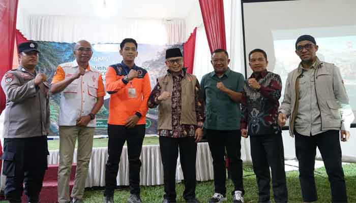 Manfaatkan Pokir Dedi Fatria, Diskominfo Gelar Pelatihan dan Pengukuhan Tim CORE ORARI Bukittinggi-Agam 1 Wawako Ibnu Asis saat pembukaan Pelatihan dan Pengukuhan Tim CORE ORARI Bukittinggi-Agam