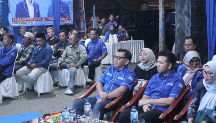 Nobar Pidato AHY, Emil Dardak Tekankan Pentingnya Demokrat Hadir untuk Rakyat