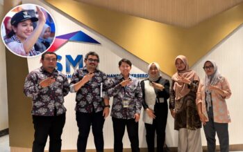 Perjuangan Bupati Dharmasraya Berbuah Rp 1,225 Miliar, 30 Rumah Deret Segera Dibangun di Pulau Punjung 3 Pemkab Dharmasraya mendapatkan dukungan CSR PT Sarana Multigriya Finansial (SMF) senilai Rp1,225 miliar untuk pembangunan 30 unit rumah deret di kawasan Pasar Lama, Pulau Punjung.