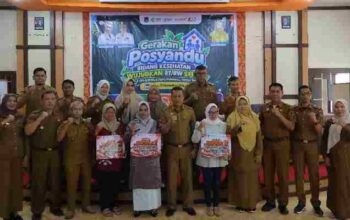 Pemko Payakumbuh Arahkan 171 Posyandu Layani Seluruh Siklus Hidup 3 Wakil Wali Kota Elzadaswarman saat kegiatan Gerakan Posyandu Bidang Kesehatan Wujudkan RT/RW Sehat di Aula Gedung Pelatihan Peternakan dan Kesehatan Hewan Provinsi Sumatera Barat