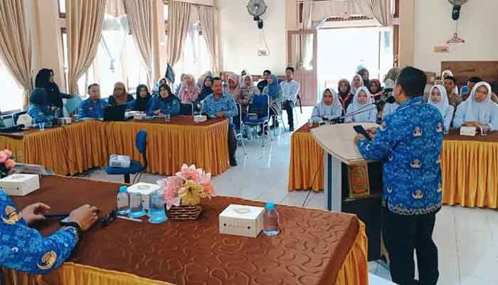Setda Solok Selatan Perkuat Kompetensi MC dan Protokoler hingga Tingkat Kecamatan 1 Setda Solok Selatan Perkuat Kompetensi MC dan Protokoler hingga Tingkat Kecamatan