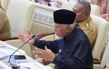 Ikuti Raker Komisi II DPR, Gubernur Sumbar: Pengelolaan BMD Harus Beri Manfaat Nyata bagi Masyarakat 3 Gubernur Sumbar, Mahyeldi ikuti Rapat Kerja dan Rapat Dengar Pendapat (Raker/RDP) Komisi II DPR RI bersama Menteri Dalam Negeri, Kementerian Agraria dan Tata Ruang/Badan Pertanahan Nasional (ATR/BPN), Badan Bank Tanah