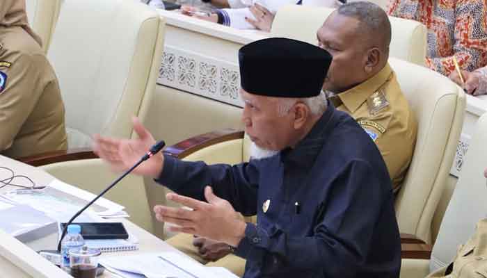 Ikuti Raker Komisi II DPR, Gubernur Sumbar: Pengelolaan BMD Harus Beri Manfaat Nyata bagi Masyarakat 1 Gubernur Sumbar, Mahyeldi ikuti Rapat Kerja dan Rapat Dengar Pendapat (Raker/RDP) Komisi II DPR RI bersama Menteri Dalam Negeri, Kementerian Agraria dan Tata Ruang/Badan Pertanahan Nasional (ATR/BPN), Badan Bank Tanah