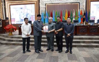 Rapat paripurna DPRD Sumbar tentang penyampaian Nota Pengantar Ranperda Perubahan APBD 2026