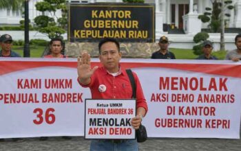 Ratusan Pelaku UMKM Taman Gurindam 12 Tanjungpinang Tolak Aksi Demo di Kantor Gubernur Kepri
