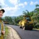 Pemkab Dharmasraya aspal ruas jalan Pulau Punjung-Lubuk Bulang