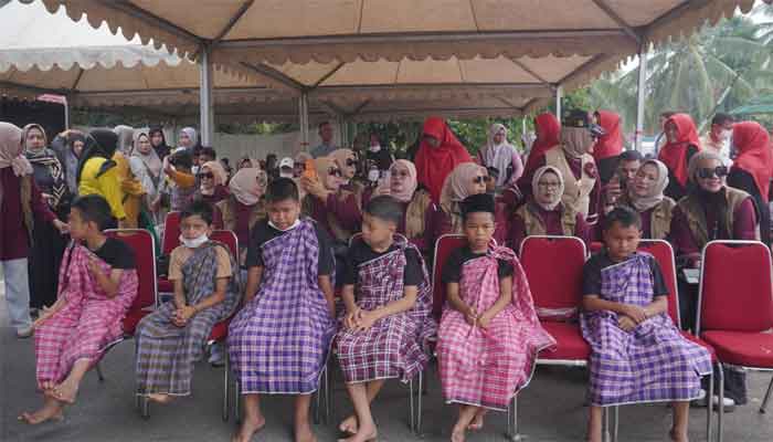 Pemkab Sijunjung bersama Indo Jalito Peduli Adakan Sunatan Massal bagi 187 Anak