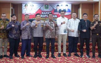 Pemkab bersama DPRD Kabupaten Solok Setujui Ranperda Perubahan APBD 2026 4 Pemkab bersama DPRD Kabupaten Solok Setujui Ranperda Perubahan APBD 2026