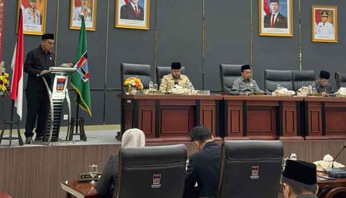 Fraksi-fraksi DPRD Kota Padang Sampaikan Pendapat Akhir tentang Ranperda Pajak Daerah dan Retribusi Daerah
