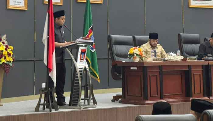 Fraksi-fraksi DPRD Kota Padang Sampaikan Pendapat Akhir tentang Ranperda Pajak Daerah dan Retribusi Daerah
