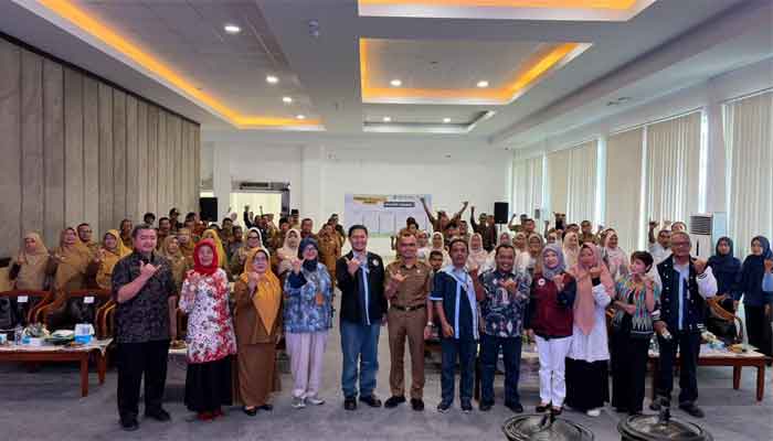 20 Pengurus Forum Bank Sampah Kabupaten Solok Dikukuhkan 1 Pengukuhan 20 Pengurus Forum Bank Sampah Kabupaten Solok
