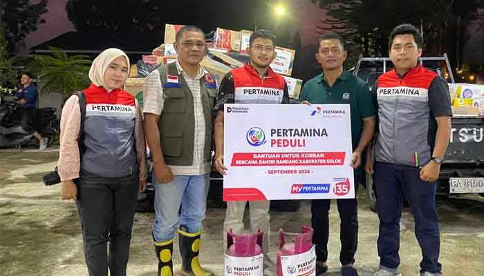 Pertamina Patra Niaga Salurkan Bantuan bagi Masyarakat Terdampak Banjir Bandang di Kabupaten Solok