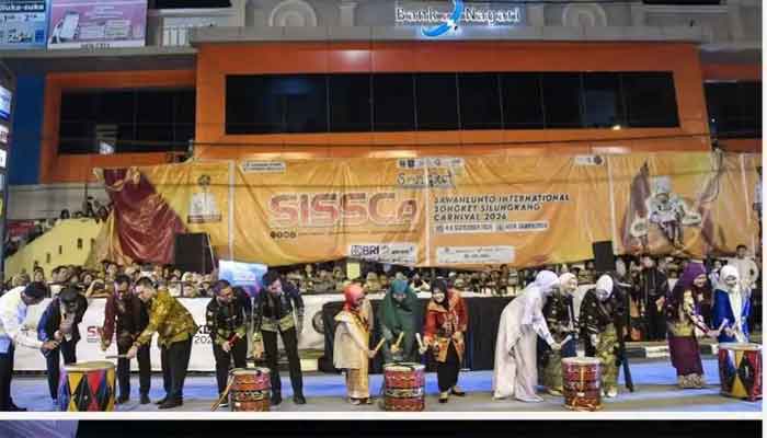 SISSCa 2026 Sukses, Songket Silungkang Makin Didorong sebagai Penggerak Ekonomi Kreatif 1 Pembukaan SISSCa 2026