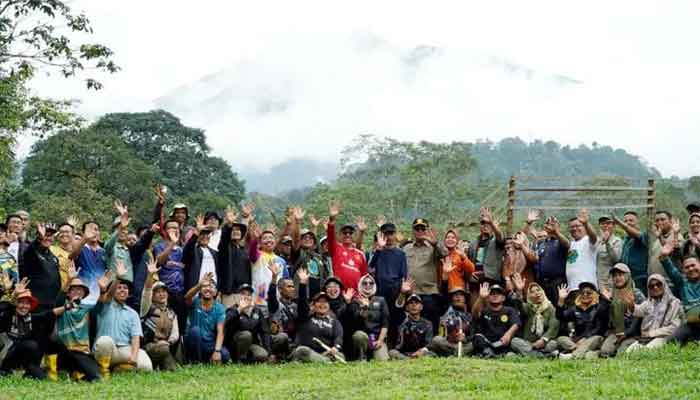 Siapkan Destinasi 7K Fun Trail Run, Bupati dan Wabup Solok Selatan Kembali Tinjau Jalur Pendakian Gunung Kerinci