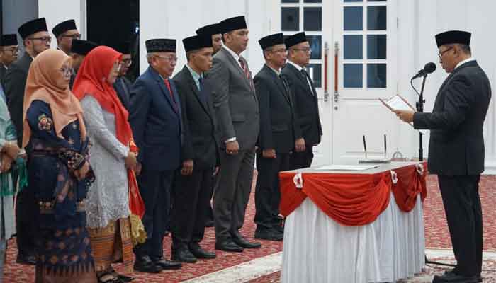 Wako Bukittinggi Lantik 28 Pejabat, Tiga Diantaranya Pejabat Pimpinan Tinggi Pratama