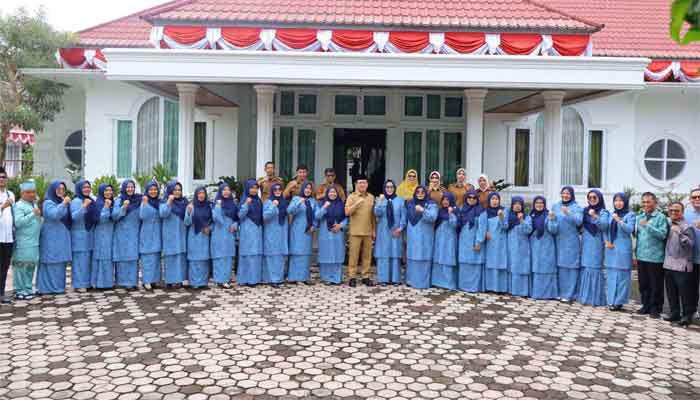 Wako Payakumbuh Lepas Kontingen Jambore Kader PKK Sumbar