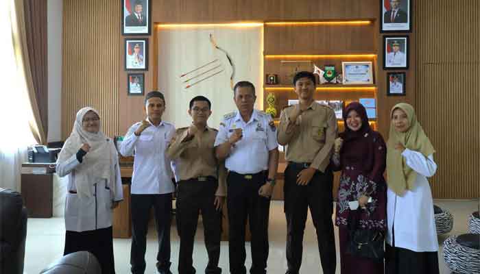 Wawako Payakumbuh Lepas 2 Pelajar SMA Raudhatul Jannah Berlaga di OPSI Nasional