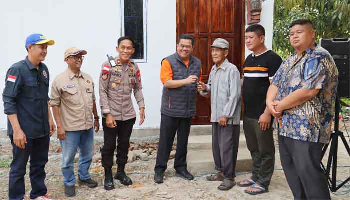 Bedah Rumah ke-6, Sekda Ronny Apresiasi Komitmen Kepedulian PWI Bintan