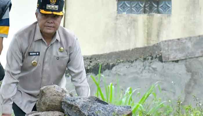 Realisasi Janji Kampanye, Bupati Agam Tinjau Sejumlah Ruas Jalan Rusak, Siapkan Perbaikan