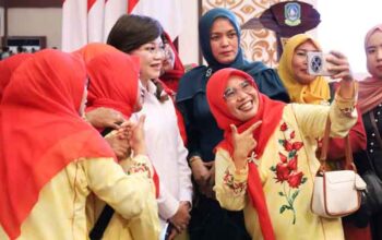 Hingga Agustus 2026, Program Cek Kesehatan Gratis di Bintan Capai 63.540 Jiwa 8 Wabup Bintan, Deby Maryanti usai menghadiri Kunjungan Kerja Wamen Kementerian Kesehatan RI, dr. Benjamin Paulus Octavianus, Sp.P, FISR dan Istri Ibu Linda Octavianus Taroreh di Aula Wan Seri Beni, Dompak, Tanjungpinang