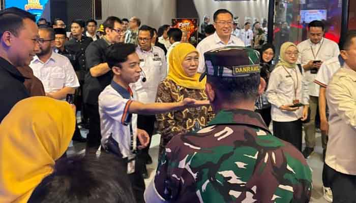 Hadirkan Desa Digital Budi, Universitas Brawijaya Perkenalkan Teknologi Pertanian Masa Depan di Mega Science Center dan Budaya 2 Gubernur Jawa Timur, Khofifah Indar Parawansa dalam trial opening Mega Science Center dan Budaya yang digelar di kawasan Jawa Timur Park 1, Kota Batu