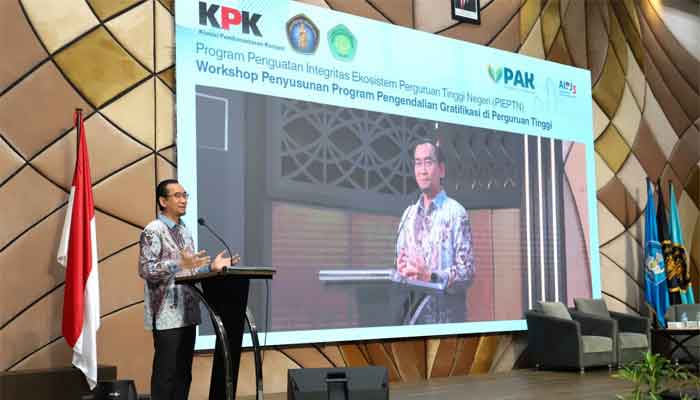 Workshop di Universitas Brawijaya, KPK Dorong Perguruan Tinggi Perkuat Ekosistem Integritas dan Pencegahan Korupsi 2 Rektor Universitas Brawijaya (UB) Prof. Widodo sampaikan sambutan.