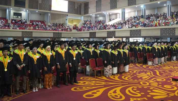 Hari kedua Wisuda ke-145 Universitas Negeri Padang (UNP) Periode September 2026