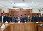 Ketua ‎DPRD Bukittinggi, Syaiful Efendi terima Naskah Akademik dan Usulan Ranperda Pengakuan Masyarakat Hukum Adat Kurai