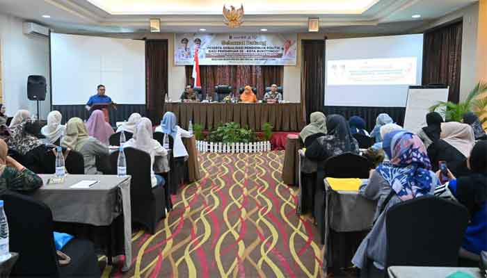 Badan Kesbangpol Bukittinggi Gelar Pendidikan Politik bagi Perempuan