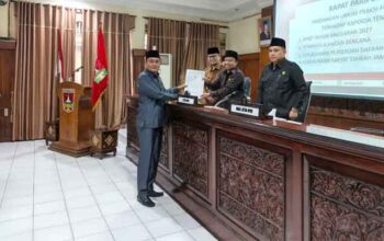 Fraksi-fraksi DPRD Bukittinggi Sampaikan Pandangan Umum tentang 3 Ranperda