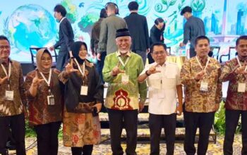 Bimtek Peningkatan Kapasitas Kepala Daerah, Gubernur Mahyeldi Dorong Penguatan Pembangunan Rendah Karbon di Sumbar 8 Gubernur Sumbar, Mahyeldi hadiri Bimtek Peningkatan Kapasitas Kepala Daerah yang diselenggarakan Kementerian Lingkungan Hidup/Badan Pengendalian Lingkungan Hidup (KLH/BPLH) di Jakarta