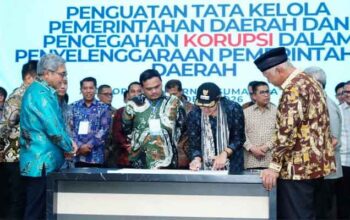 Bupati Dharmasraya Ikut Tandatangani Kesepakatan Penguatan Tata Kelola Pemerintahan dan Pencegahan Korupsi 4 Bupati Dharmasraya, Annisa Suci Ramadhani tandatangani kesepakatan Penguatan Tata Kelola Pemerintahan Daerah dan Pencegahan Korupsi