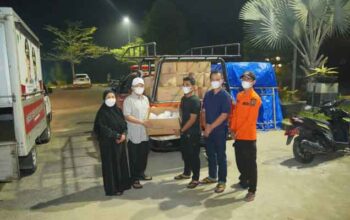 Antisipasi Dampak Kabut Asap Kiriman, Pemkab Dharmasraya Terima 50 Ribu Masker dari Wagub Sumbar 4 Pemkab Dharmasraya Terima 50 Ribu Masker dari Wagub Sumbar
