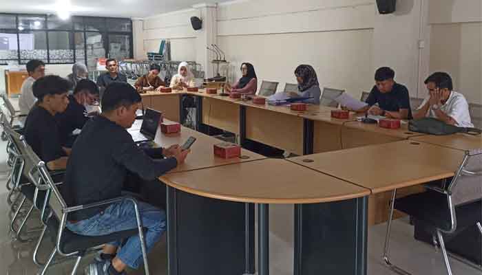 Pemko Bukittinggi Evaluasi Pekerjaan Trotoar dan Drainase Jalan Soekarno Hatta