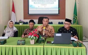 FKUB Kota Sawahlunto menggelar rapat koordinasi dan evaluasi di Aula Kemenag