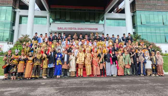 Pemko Bukittinggi Peringati Hari Sumpah Pemuda ke-98, Salman Jadi Irup 1 Peringatan Sumpah Pemuda ke-98 di halaman Balaikota Bukittinggi